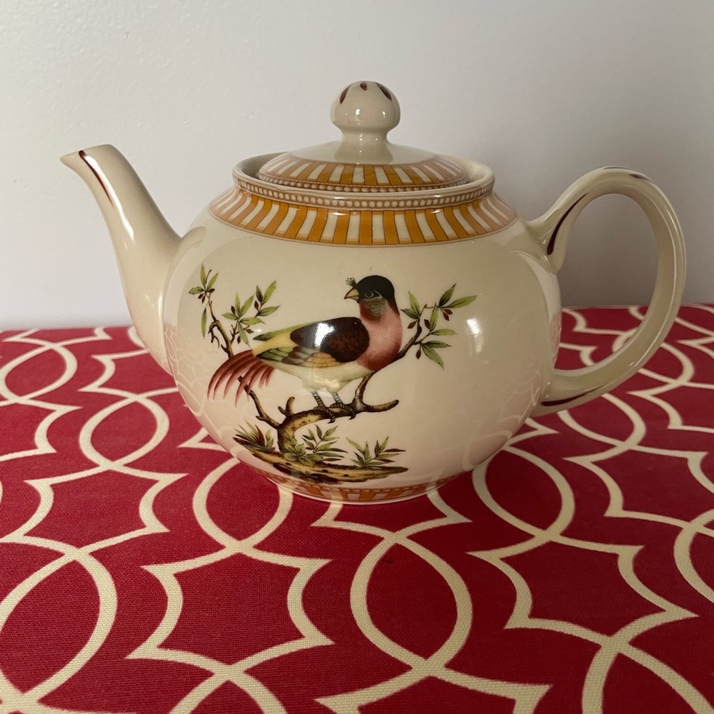 burton + BURTON Birds of Beauty Teapot